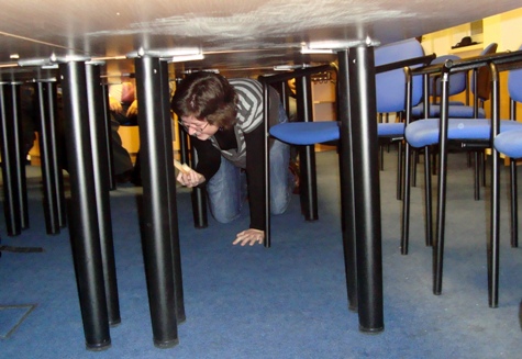 pro kurku chleba pod stul vleze - neutralka.JPG
